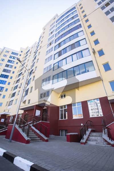 Independent Commercial Building For Rent | 78,000 Sq. Ft Covered Area