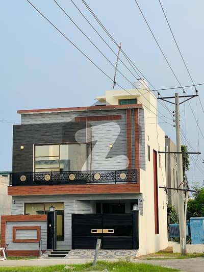 5 Marla Corner House For Sale In Imperial 2 Block In Paragon City Lahore cantt