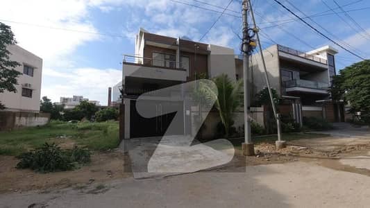 گلشنِ معمار گداپ ٹاؤن,کراچی میں 5 کمروں کا 15 مرلہ مکان 4.25 کروڑ میں برائے فروخت۔
