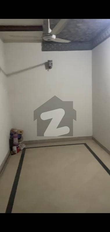 1 Bedroom Non Furnished Portion For Rent in Rehman Villas (Only For Bachelors )