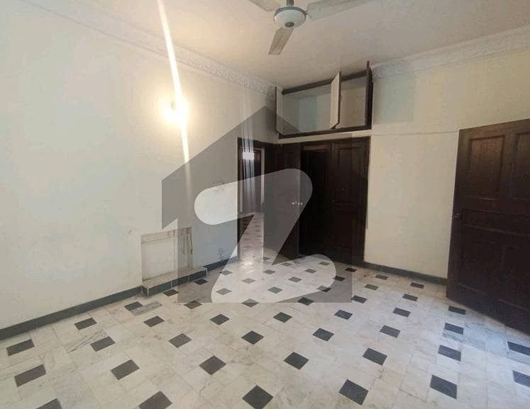 1 Kanal House For rent Available In I-8