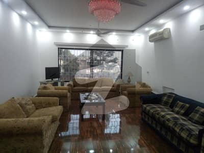 LOWER PORTION FOR RENT IN F-7