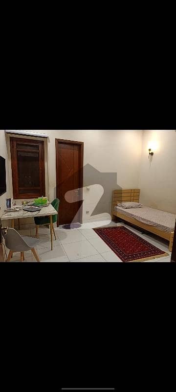 جمشید روڈ کراچی میں 2 کمروں کا 4 مرلہ فلیٹ 60.0 ہزار میں کرایہ پر دستیاب ہے۔