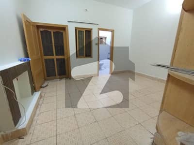 Upper Portion Sized 12 Marla Is Available For Rent In I-8/2