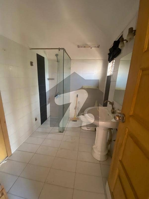 12 Marla With Gas For Rent