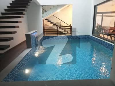 ڈی ایچ اے فیز 1 ڈی ایچ اے ڈیفینس,کراچی میں 6 کمروں کا 1 کنال مکان 8.25 لاکھ میں کرایہ پر دستیاب ہے۔