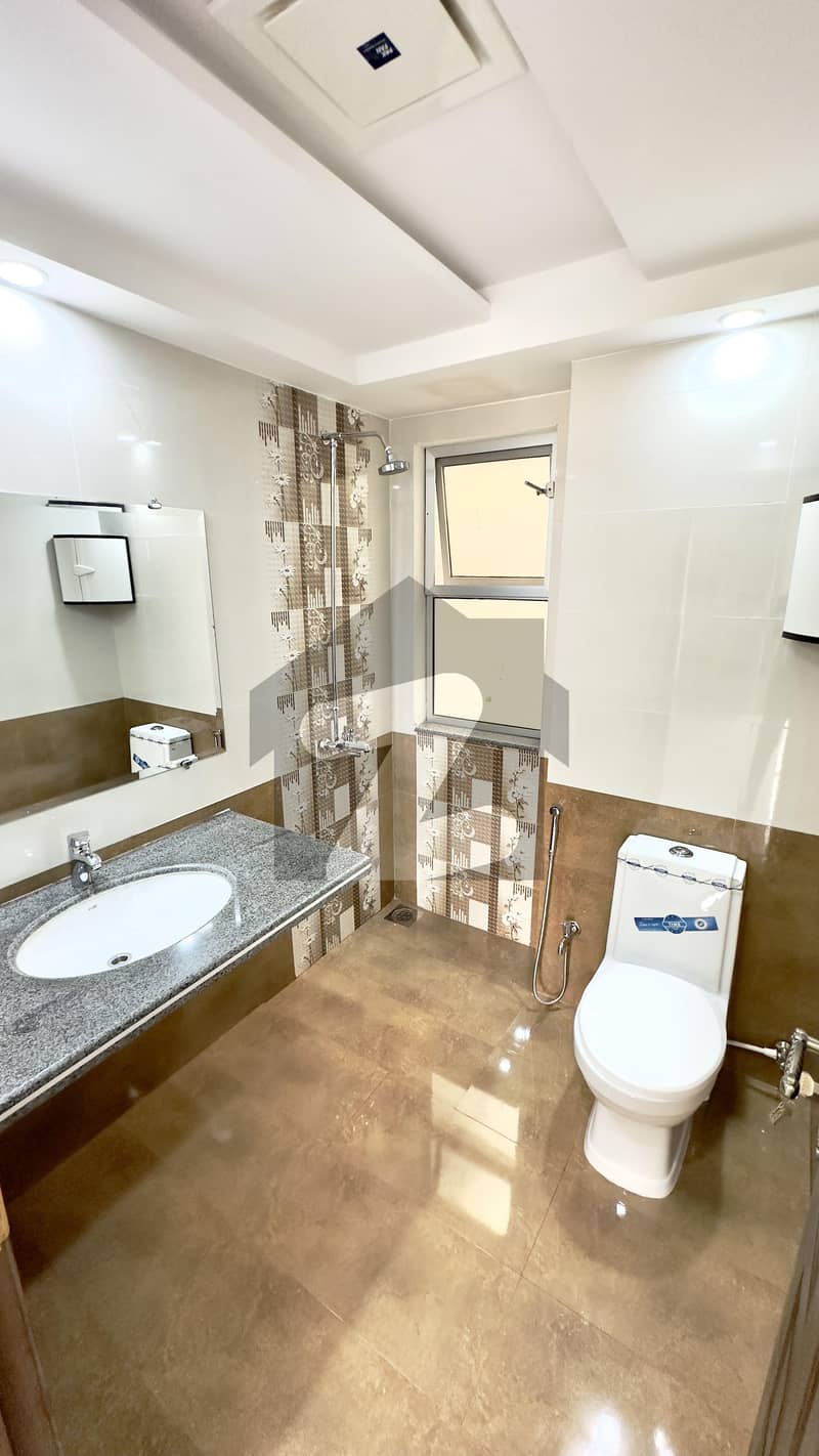 Unfurnished apartment 2 beds in Lawrence road