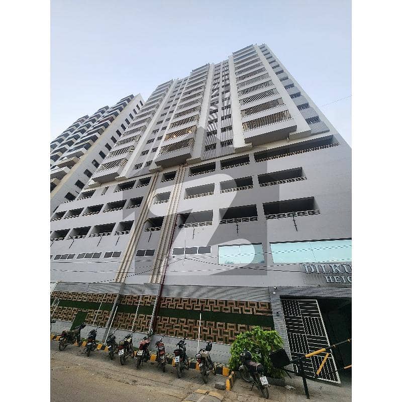 طارق روڈ کراچی میں 3 کمروں کا 8 مرلہ فلیٹ 5.35 کروڑ میں برائے فروخت۔