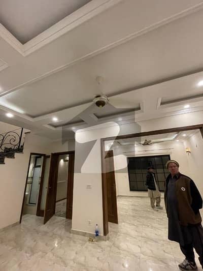 پیراگون سٹی لاہور میں 3 کمروں کا 5 مرلہ مکان 80.0 ہزار میں کرایہ پر دستیاب ہے۔