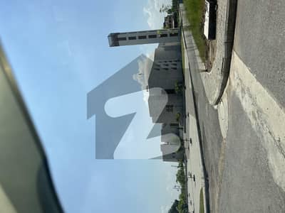 ڈی ایچ اے فیز 5 - سیکٹر ایچ ڈی ایچ اے ڈیفینس فیز 5,ڈی ایچ اے ڈیفینس,اسلام آباد میں 1 کنال رہائشی پلاٹ 2.6 کروڑ میں برائے فروخت۔