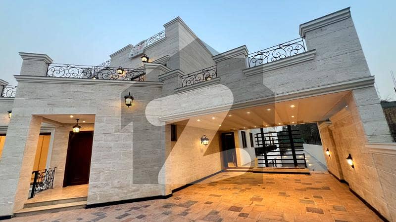Brand New Condition Houses For Rent In F-7
