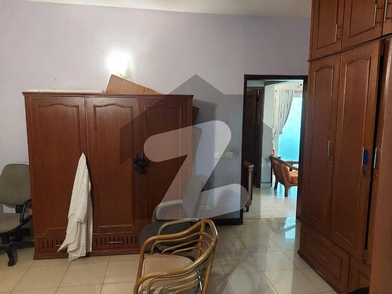 SPACIOUS | 2700 SQFT | APARTMENT FOR SALE IN CLIFTON, KARACHI SPACIOUS | 2700 SQFT | APARTMENT FOR SALE IN CLIFTON, KARACHI