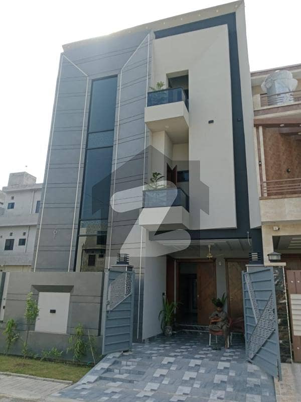 5 MARLA ULTRA MODERN HOUSE