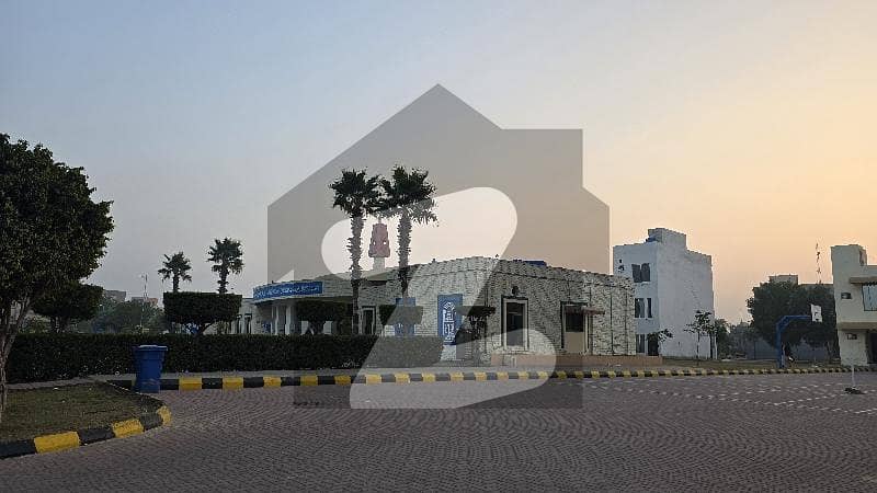 بحریہ نشیمن لاہور میں 3 مرلہ دفتر 1.25 کروڑ میں برائے فروخت۔