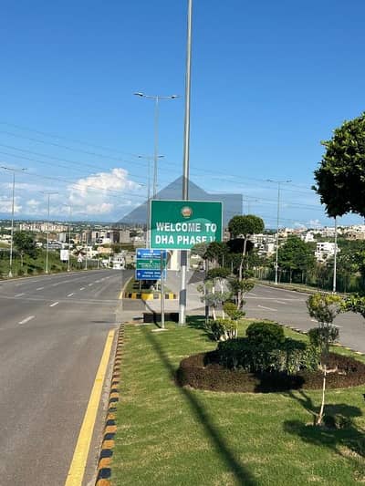 1 Kanal Top Heighted Plot Dead End Street near Central Commercial | Demand: 450 Lakh