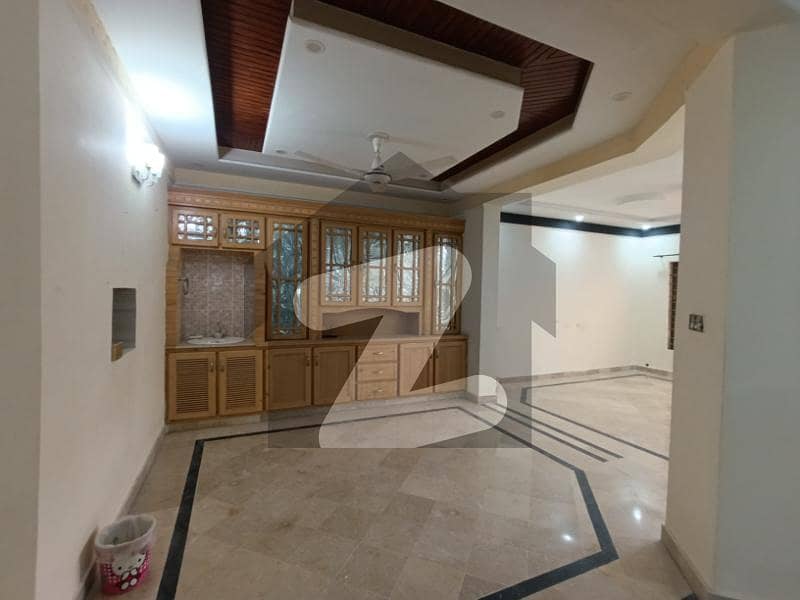 UPPER PORTION IS AVAILABLE FOR RENT IN I-8 ISLAMABAD. UPPER PORTION IS AVAILABLE FOR RENT IN I-8 ISLAMABAD.