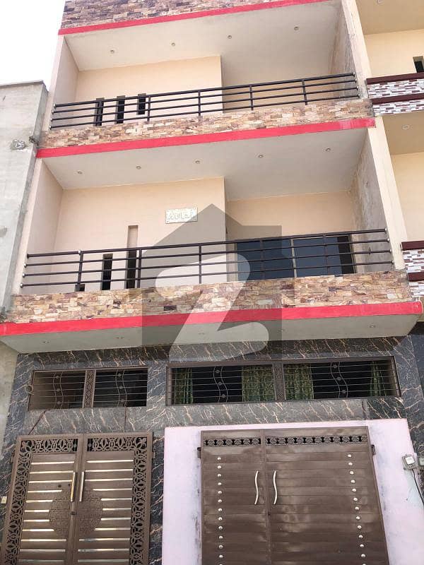 ستاره ڈائمنڈ سٹی ستیانہ روڈ,فیصل آباد میں 5 کمروں کا 5 مرلہ عمارت 1.25 کروڑ میں برائے فروخت۔