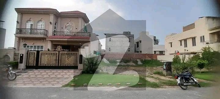 10 MARLA PLOT FOR SALE