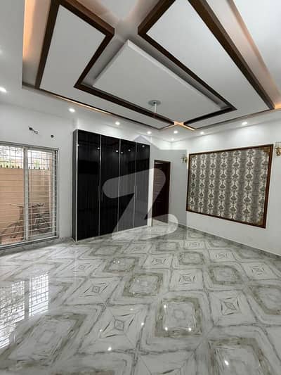 6 MARLA HOUSE HOT LOCATION FOR SALE IN VENUS SOCIETY FEROZ PUR ROAD LHR