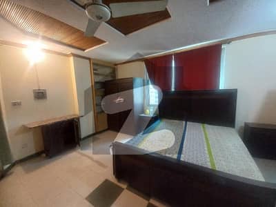 3 Beds Fully Furnished Flat For Rent