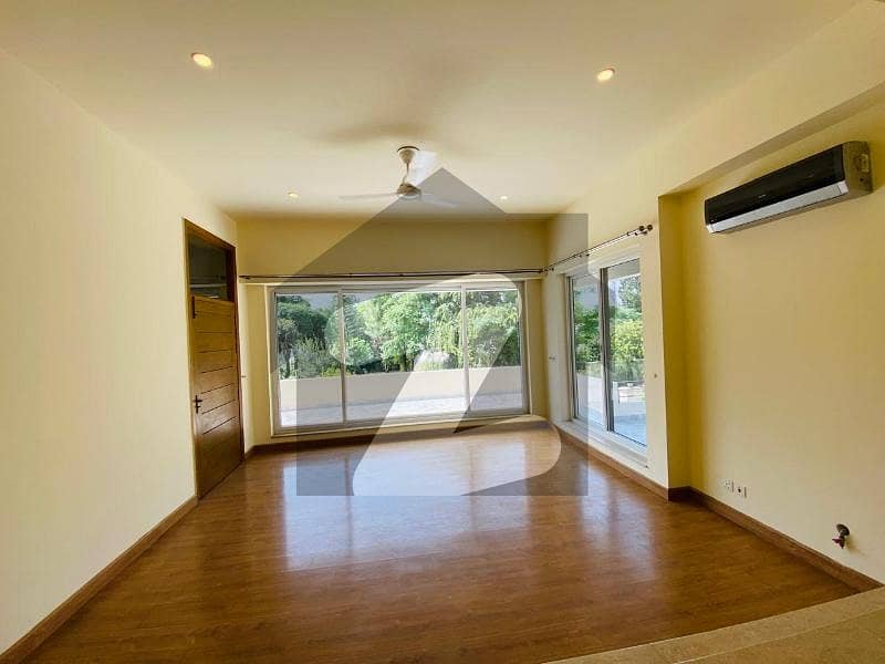 Luxurious Upper Portion Independent Newly Built For Pakistani Faniles