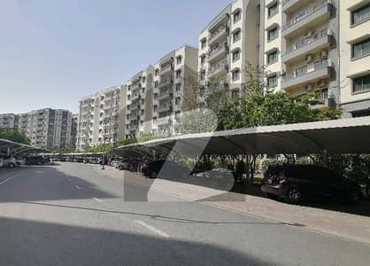 Ideal Flat In Lahore Available For Rs. 25500000