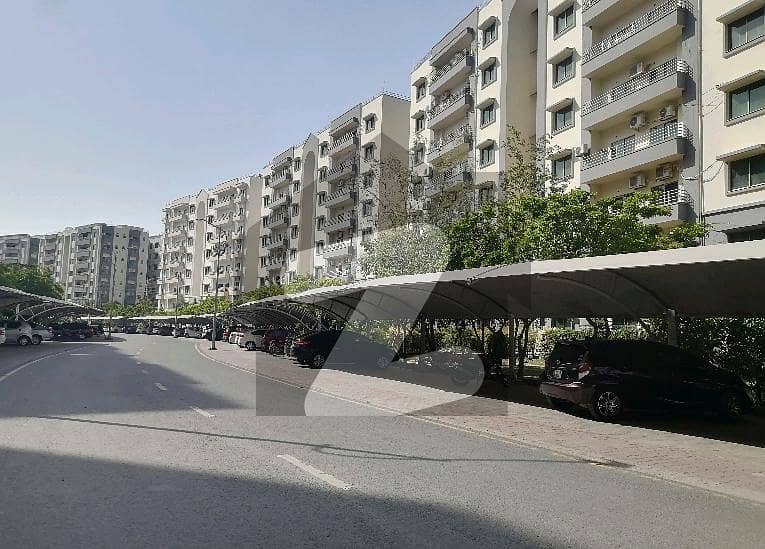 Ideal Flat In Lahore Available For Rs. 25500000