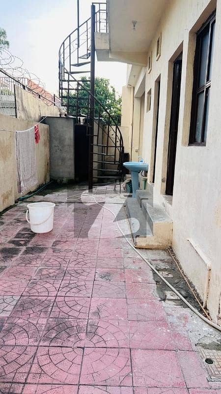 Luxurious House For Rent In F-10/3