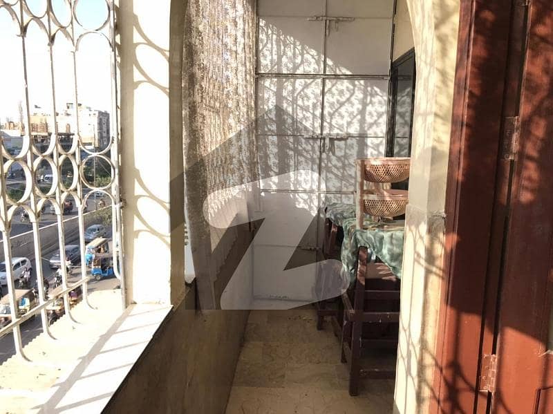 1550 Square Feet Flat In Parsi Colony
