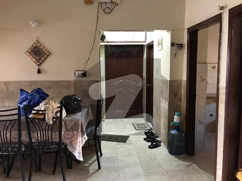 Ideal Flat For sale In Parsi Colony