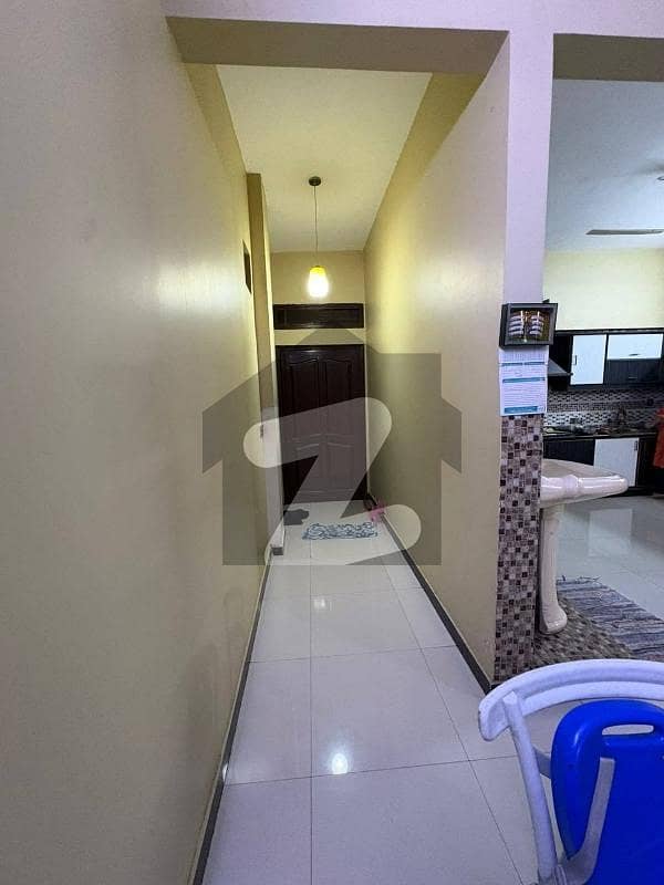 1050 Square Feet Flat In Amil Colony For sale
