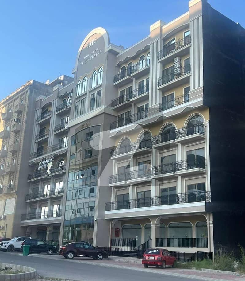 Trade Centre  2 bed apartment  850 sqft