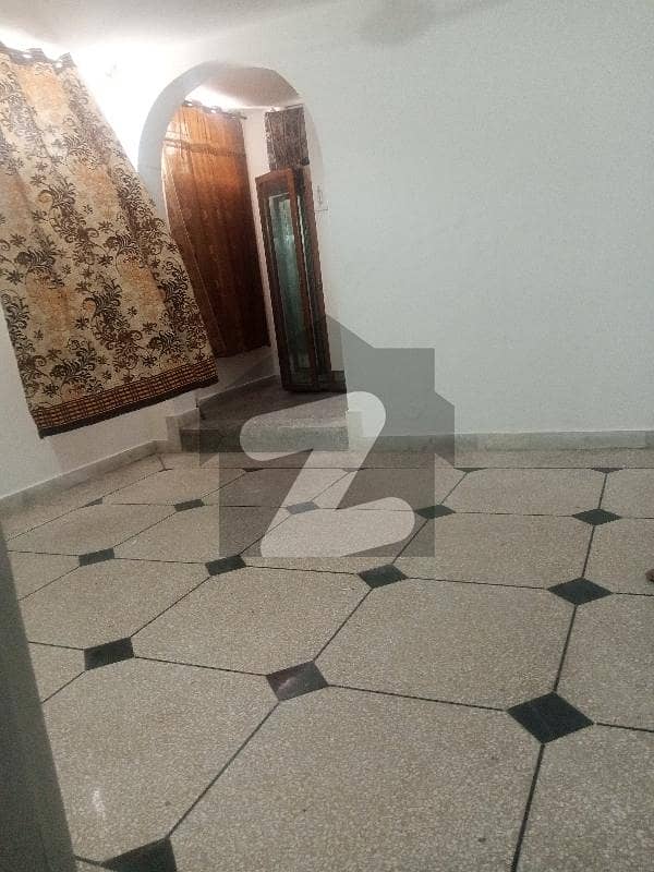 I. 8 Basement Room For Rent