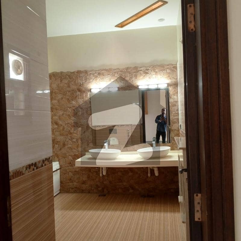 Flat For rent In DHA Phase 1