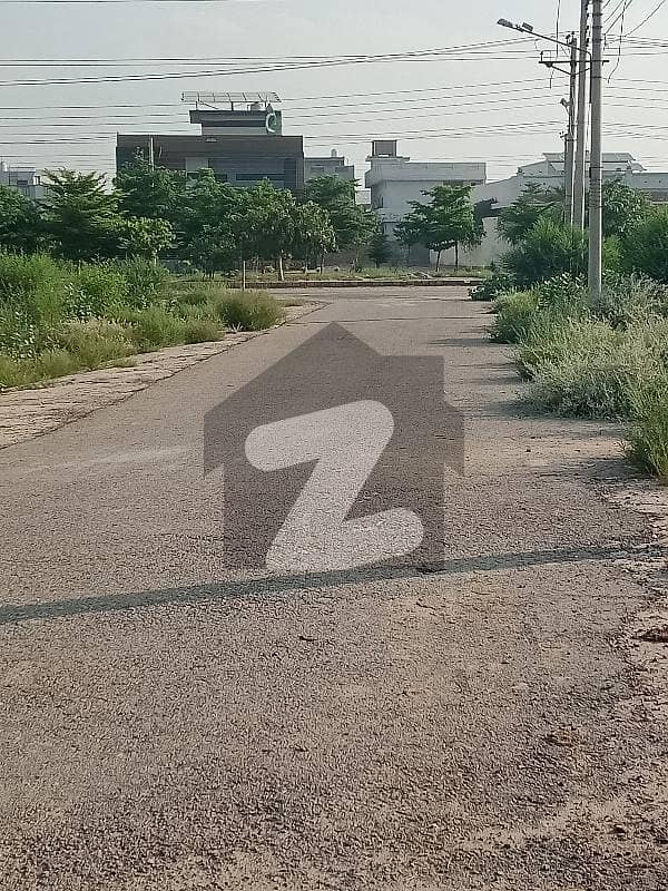 ملتان پبلک سکول روڈ ملتان میں 5 مرلہ رہائشی پلاٹ 30.0 لاکھ میں برائے فروخت۔ ملتان پبلک سکول روڈ ملتان میں 5 مرلہ رہائشی پلاٹ 30.0 لاکھ میں برائے فروخت۔