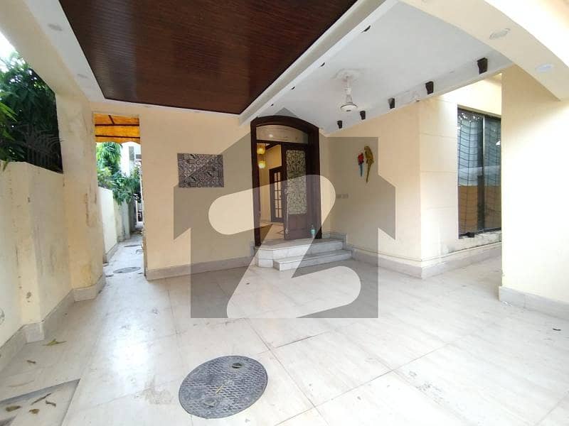 12 Marla Beautiful House For Rent In Main Cantt