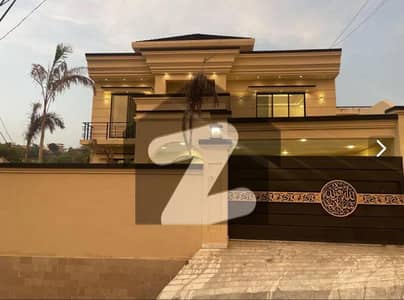 سیکٹر ڈی۔4 نیو میرپور سٹی,میر پور میں 5 کمروں کا 1 کنال مکان 8.0 کروڑ میں برائے فروخت۔