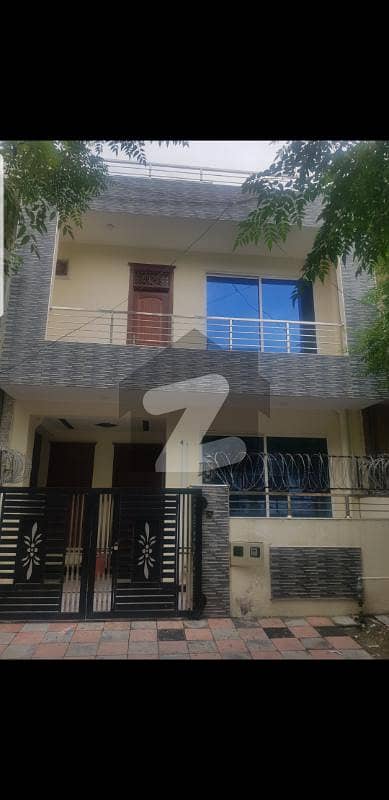 جی ۔ 11 اسلام آباد میں 4 مرلہ مکان 3.25 کروڑ میں برائے فروخت۔