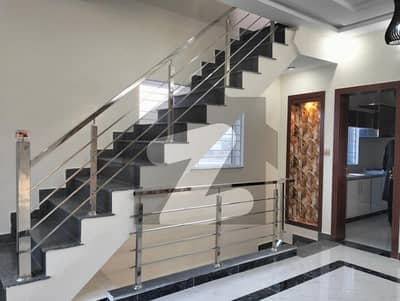 25x40 full house 4 bedroom Attached Bathroom drawing room tv launch kitchen Full house for Rent In G-13 Islamabad