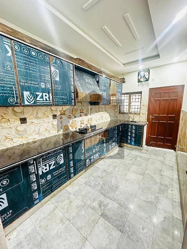 Full House Double Unit Available For Rent In G11