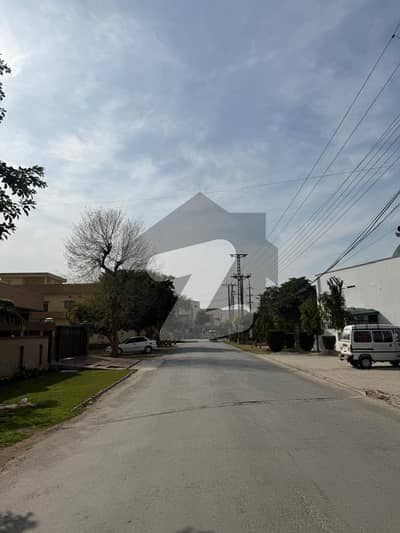 18.5 MARLA 100'F ROAD COMMERCIAL PLOT AVAILABLE FOR SALE