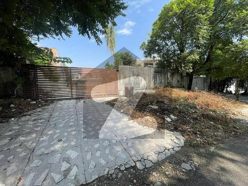 Plot for sale