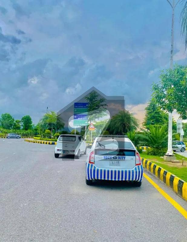 Ready-To-Build 4060 Commercial Possession Pair Plots Gulberg Civic Center