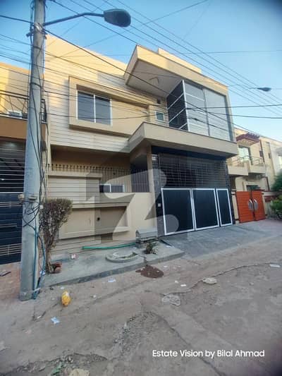 Al Noor Garden 6.5 Marla 5 Bed House Available For Rent Hot Location double kitchen double loungeEasy Approach