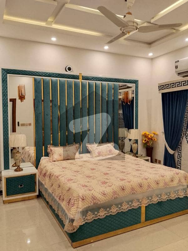 ڈی ۔ 12/4 ڈی ۔ 12,اسلام آباد میں 5 کمروں کا 10 مرلہ مکان 14.0 کروڑ میں برائے فروخت۔
