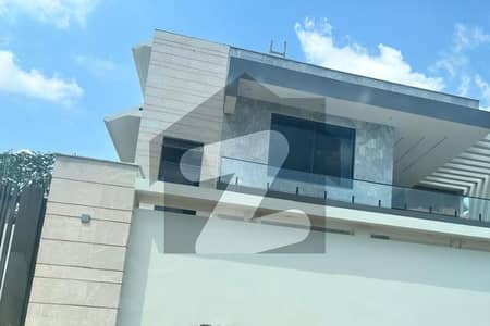 Elegant 5-Bedrooms Double Storey 800 Sq Yards House For Rent In E-7