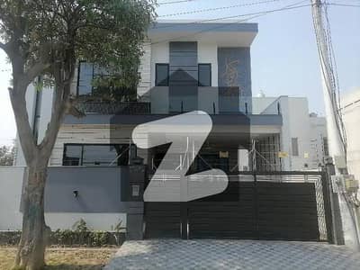 10 Marla Luxurious House for Sale in M Block WAPDA City