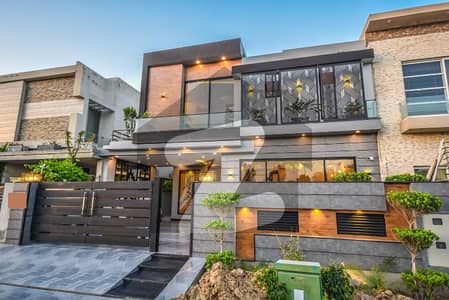 Dha 9 Town 5 Marla Best Location Near Park & Commercial House For Sale