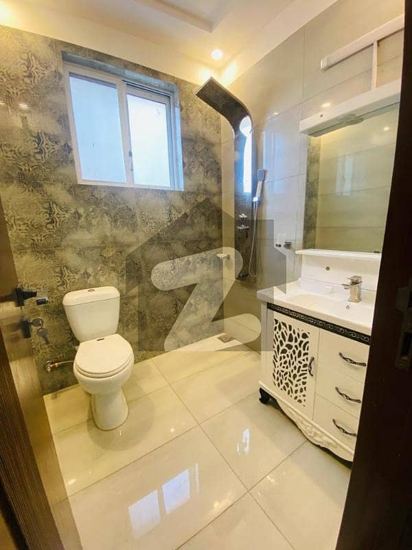 House for rent 10 marla