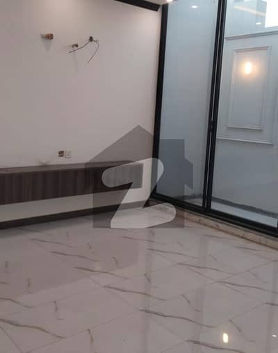 Facing Park 1 Kanal Upper Portion For Rent In DHA Lahore Phase 4 Block CC